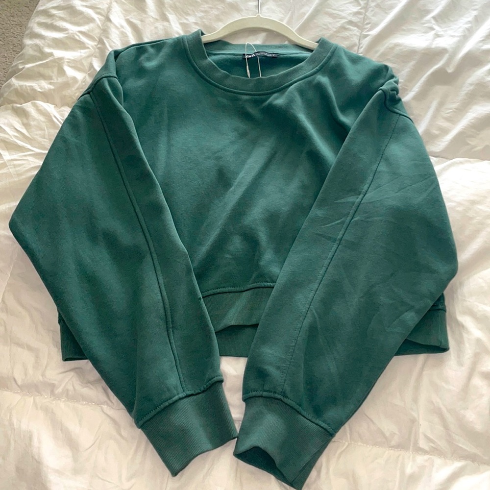 Zara M Green Pull Over